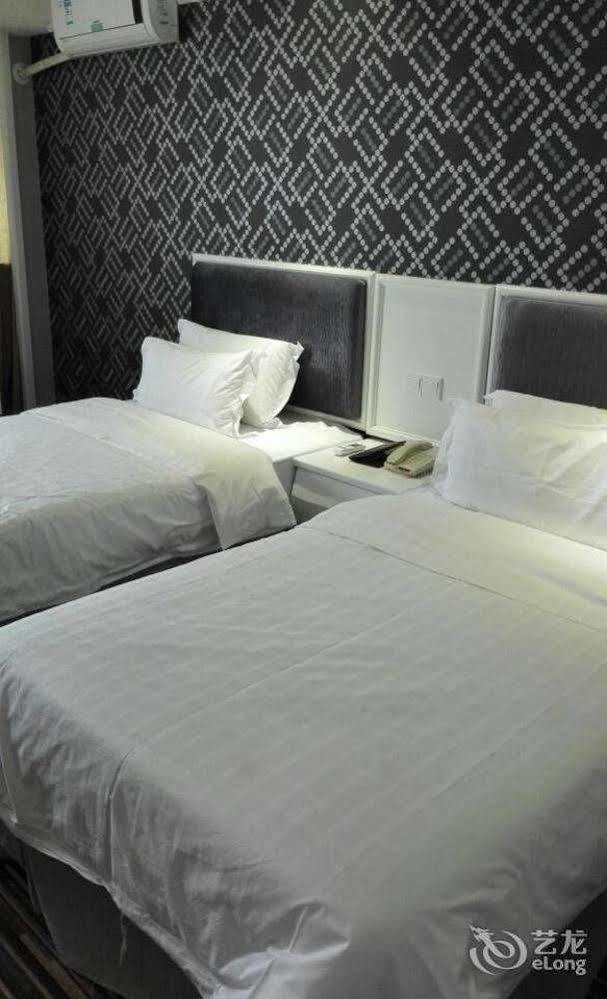 New Zhongxun Business Hotel Yueyang Eksteriør bilde